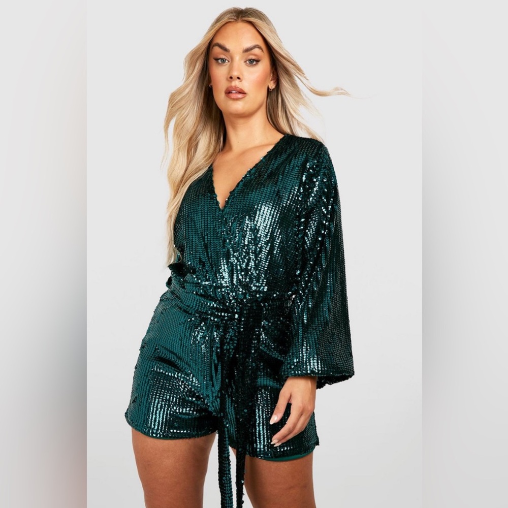 Boohoo Plus Velvet Sequin Tie Waist Romper Size 24 Statement Party Glam